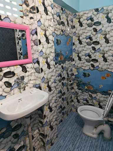 Bathroom 2, Vishnu Rest House, Chandauli