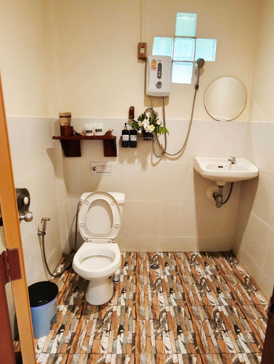 Bathroom 3, Khao Sok River & Jungle Resort, Phanom