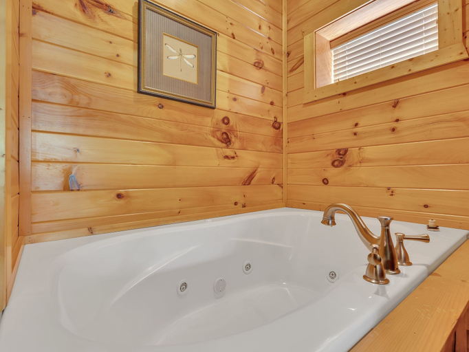 Bathroom 3, Moonshine Hollow 3 Bedroom Cabin by RedAwning, Sevier