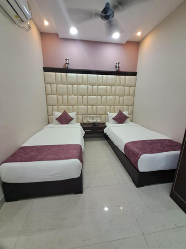 Bedroom 2, BAJAJ'S KARWAN INN, Bastar