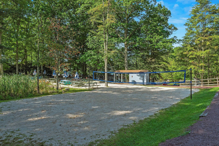 Exterior & Views 2, Twin Waters by Avantstay Patio + Pool Table, Carbon