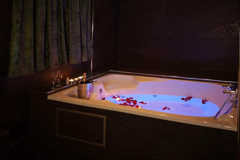 Bathroom 5, THE CRYSTAL BLUE XAIDARI HOTEL, Attica