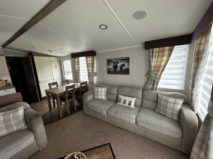 Living area 2, Luxury Caravan Escape by the Seaside, Port Seton, East Lothian