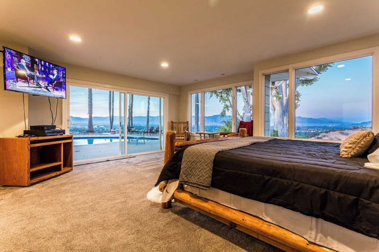 Bedroom 3, Oak Hills by Avantstay Panoramic View, Pool, Spa, Los Angeles