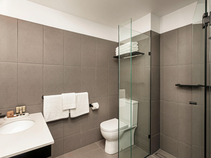 Bathroom 5, Mantra Traralgon, Latrobe - Traralgon