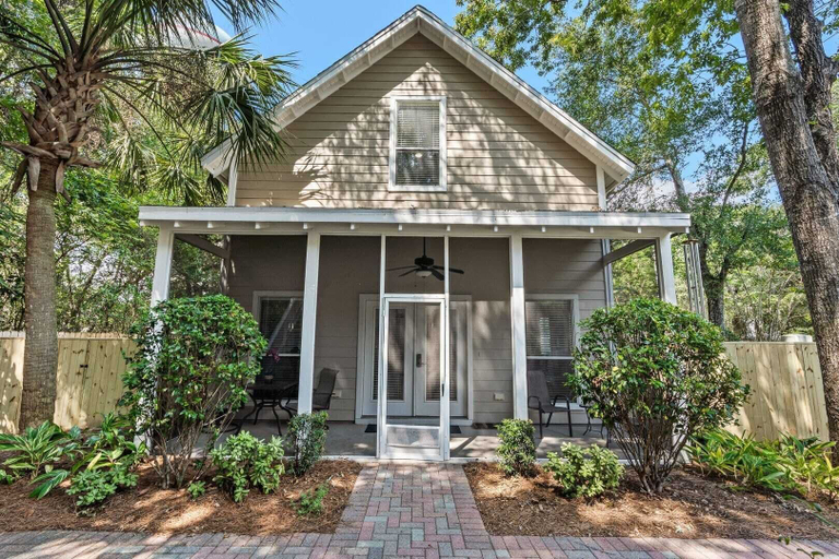 Exterior & Views 2, Honey Bee Bungalows by Avantstay Boat Friendly, Pool Access, Walton