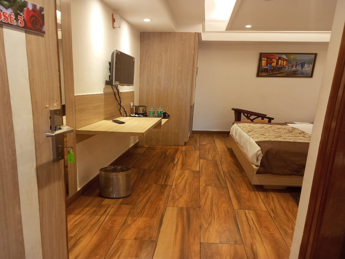 Others 5, Mahaveer Grand, Shimla