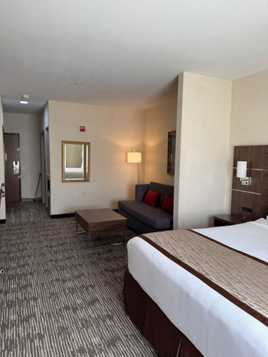 Bedroom 3, Evergreen Inn and Suites, Snohomish