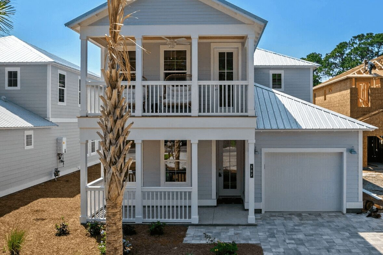 Exterior & Views 2, Chic Shack by Avantstay Private Pool, Walk to Beach, Sleeps 13!, Bay