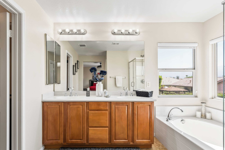 Bathroom 4, Casa Campo 5BR Desert Oasis w/ Pool, Firepit, & Outdoor Lounge, Riverside