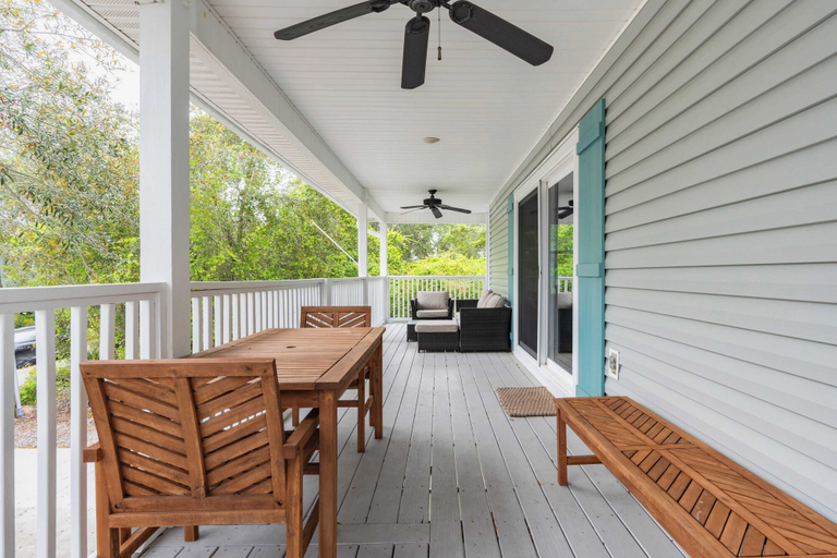 Others 1, Dolphin Days by Avantstay Pool, 0.2mi to Beach!, Okaloosa