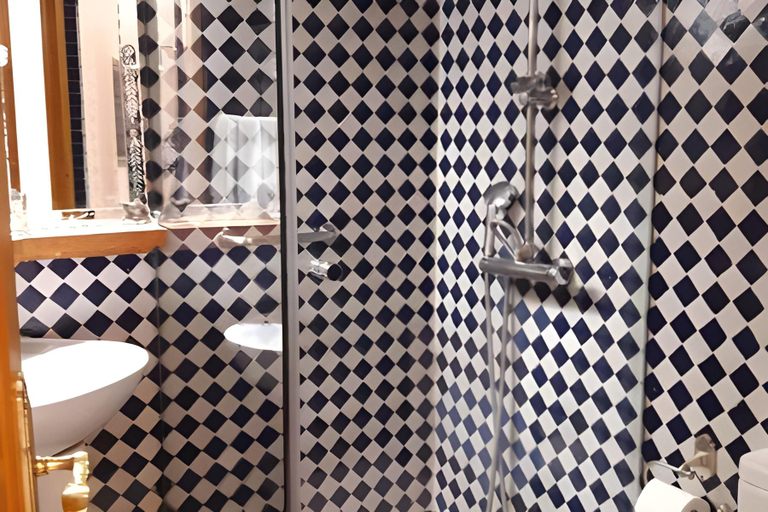 Bathroom 3, Riad Amor, Fès