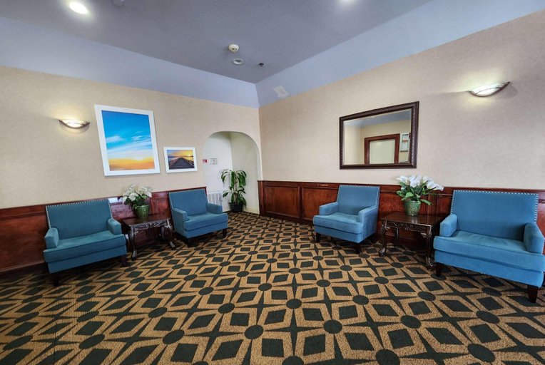 Public Area 2, Studio 6 Suites – Pasadena, TX, Houston