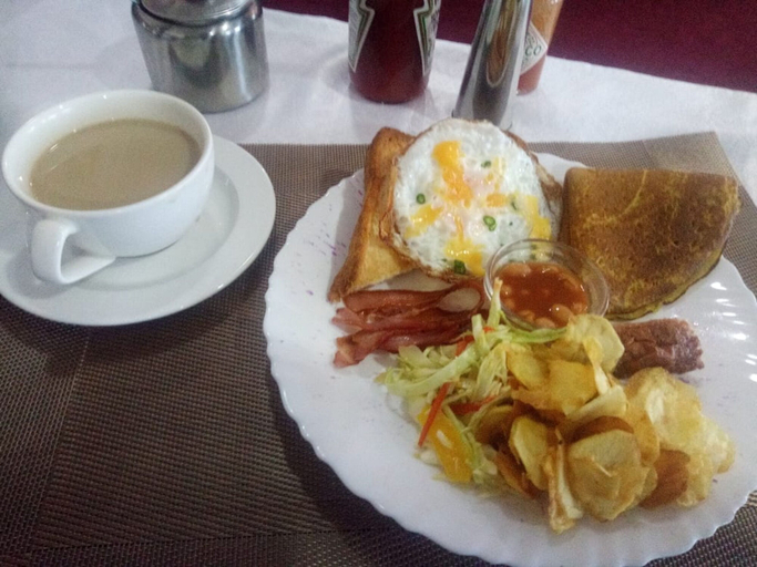 Food & Drinks, Generis Hotel Molo, Kuresoi North