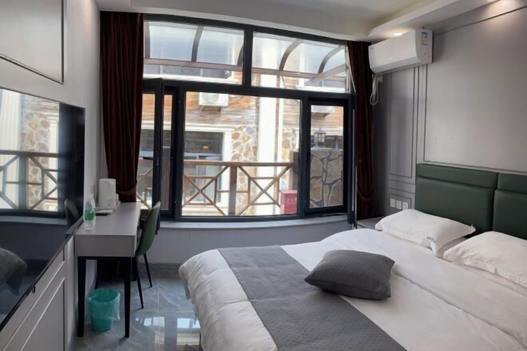 Room 5, Baihe Anbian Holiday Village, Beijing
