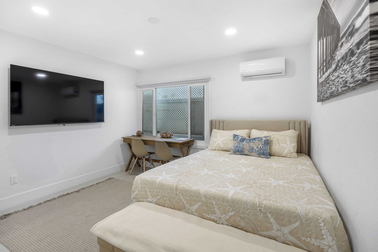 Bedroom 4, Steps to the Beach, Firepit & Patio Long-term Sunset Beach Stay Coastal Cove, Orange