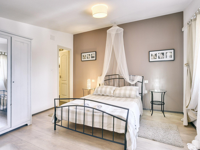 Bedroom 3, Villa in Krnica near Beach  Pool, Marčana