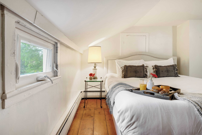 Bedroom 3, Pondfront Gem Minutes From Hudsons Best Shops & Cafes The Stillwater House, Columbia