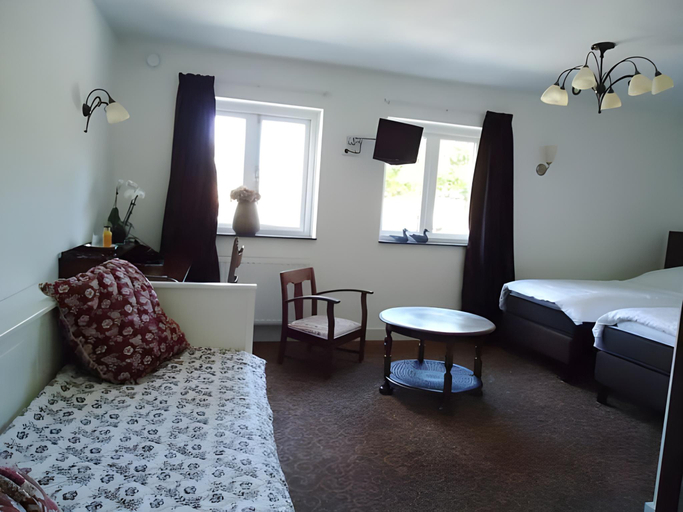 Bedroom 2, Hotel de Reiziger, Gennep