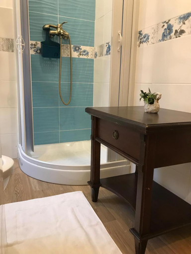 Bathroom 3, Casa Rosa, Palermo