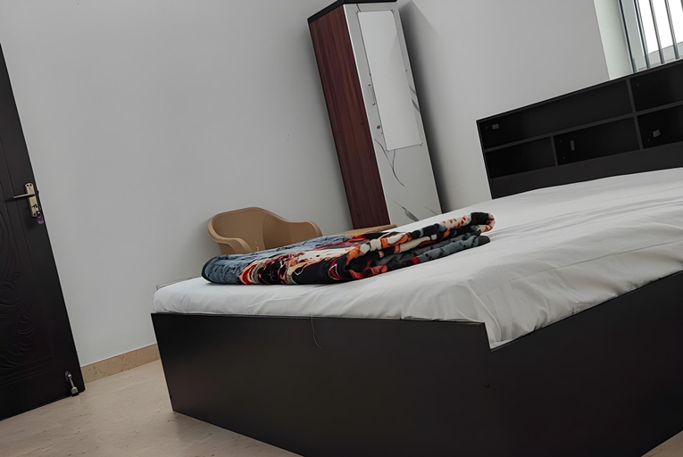 Bedroom 2, R.V Ruthra Lodge, Tiruppur