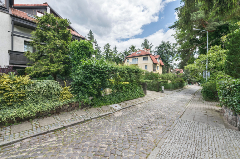 Others 4, Pokój nad garażem by Grand Apartments, Sopot