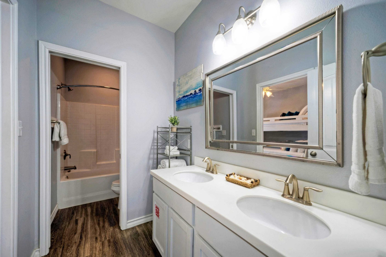 Bathroom 4, Walk to Beach Shared Pool Access, Golf Cart Zone Carpe Beach Bum by Avantstay, Nueces