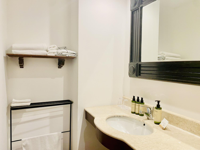 Bathroom 5, Iriomote Hotel by Hoshino Resorts, Taketomi