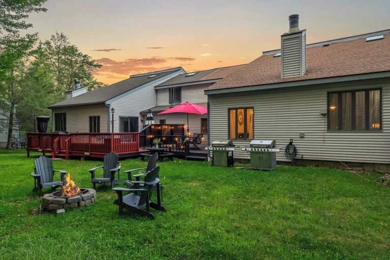 Exterior & Views 2, Lakeside Haven Ping Pong, Fire Pit & Mins to Big Boulder & Lake Harmony, Carbon