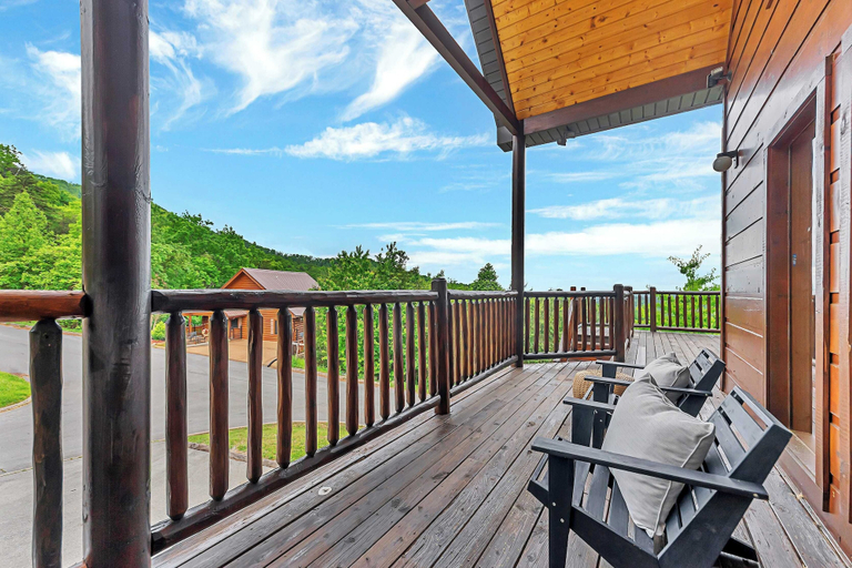 Others 4, Wilderness Rush by Avantstay Hot Tub + Views, Sevier