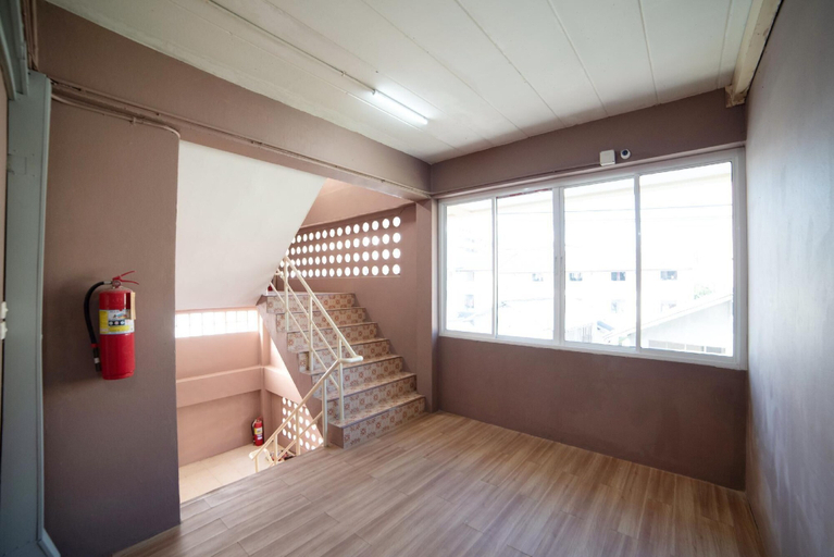 Others 4, Sukhum Sukhumvit-Onnut Guest House, Phra Khanong
