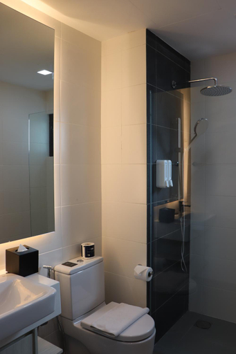 Bathroom 4, Suasana Johor Bahru City Centre by SummerSpace, Johor Bahru