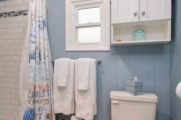 Others 5, Sleeps 16 Dock, Walk to Beach, Balboa Fun Zone & Dining Edgewater Place, Orange