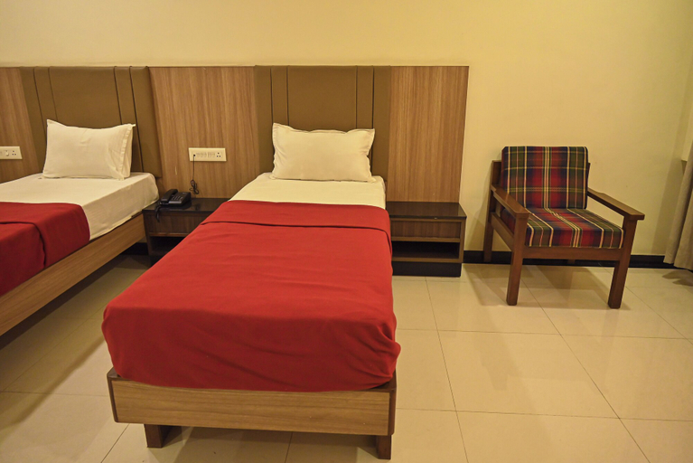 Bedroom 4, Pritam Park Hotel, Jalgaon