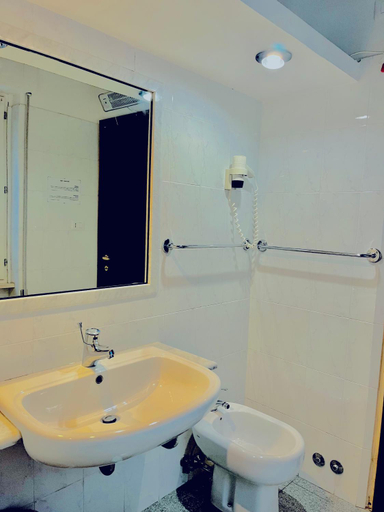 Bathroom 3, Hotel Belsito Wellness & Spa, Frosinone