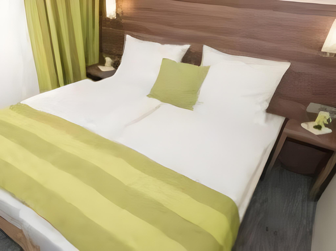 Bedroom 2, Little Paris Hotel, Frankfurt am Main