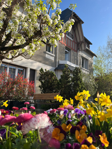 Exterior & Views 2, Logis Hotel le Saint Florent, Loir-et-Cher