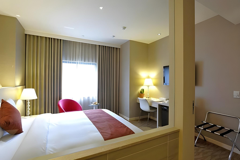 Bedroom 2, Hotel Riverview, Taipei City