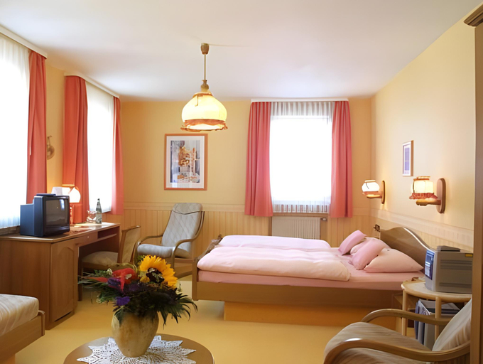 Bedroom, St. Martiner Castell, Südliche Weinstraße