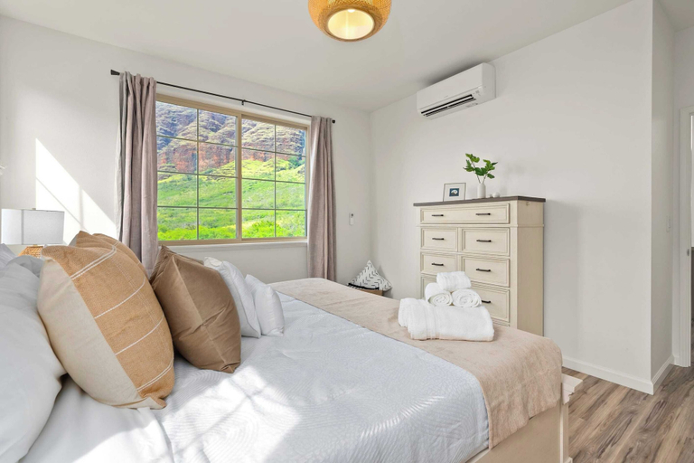 Bedroom 3, Mauna View by Avantstay 10min to Beach, Backyard, Honolulu