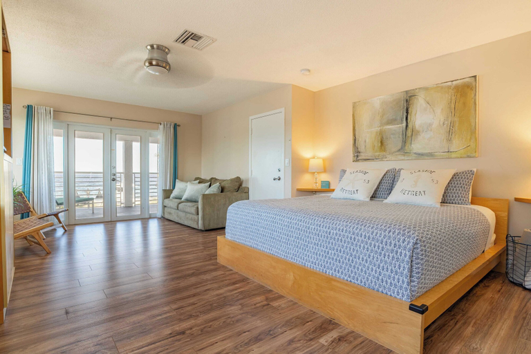 Bedroom 3, Rate Discounts! Beachside Home, Pool + Ocean Views Beach Haven by Avantstay, Broward