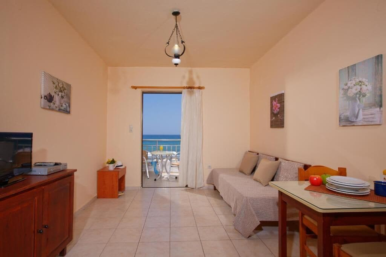 Others 5, Semeli Stalis, Crete