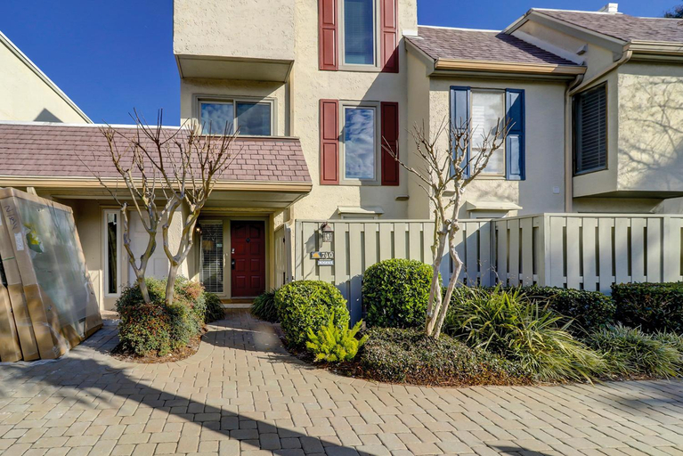 Exterior & Views 1, Schooner Court 740, Beaufort