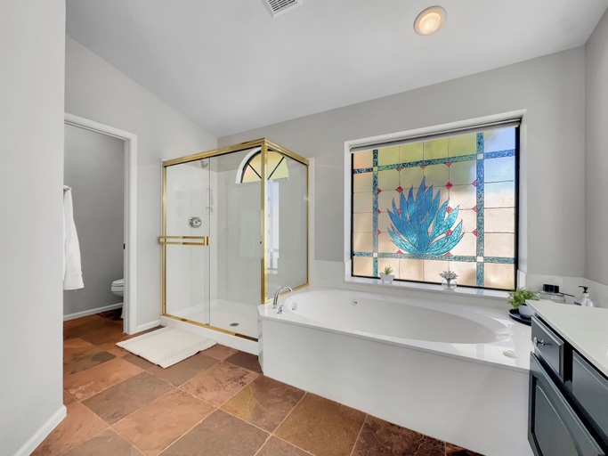 Bathroom 3, Oleander 2 Chandler/ocotillo, Maricopa