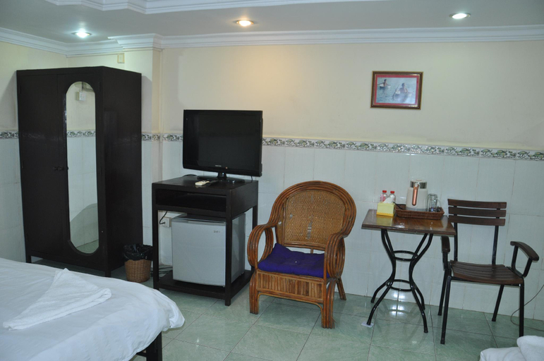 Bedroom 12