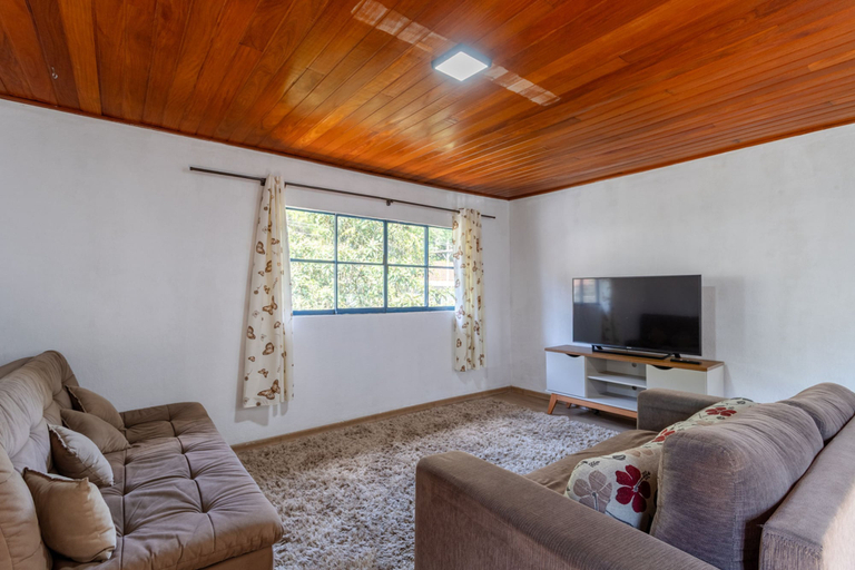 Room 2, Casa com Wi-fi e Garagem a 400m do Museu Imperial, Petrópolis