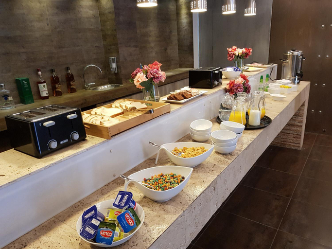 Food & Drinks 5, Lib Hotel Bellavista, Santiago