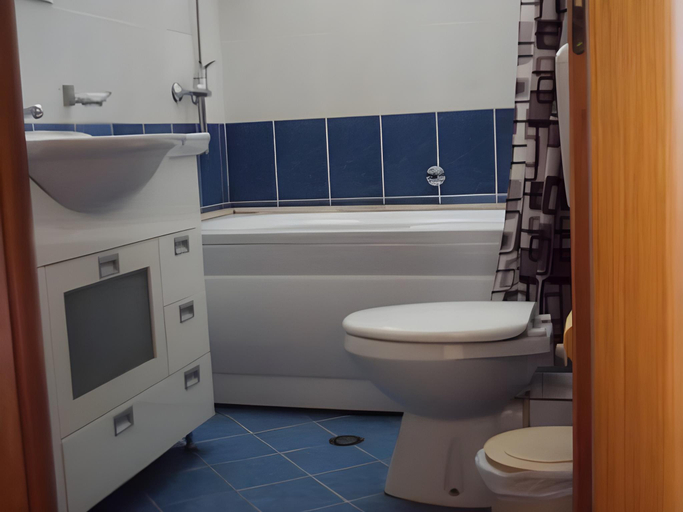Bathroom 4, Hotel Dyrrah, Durrësit