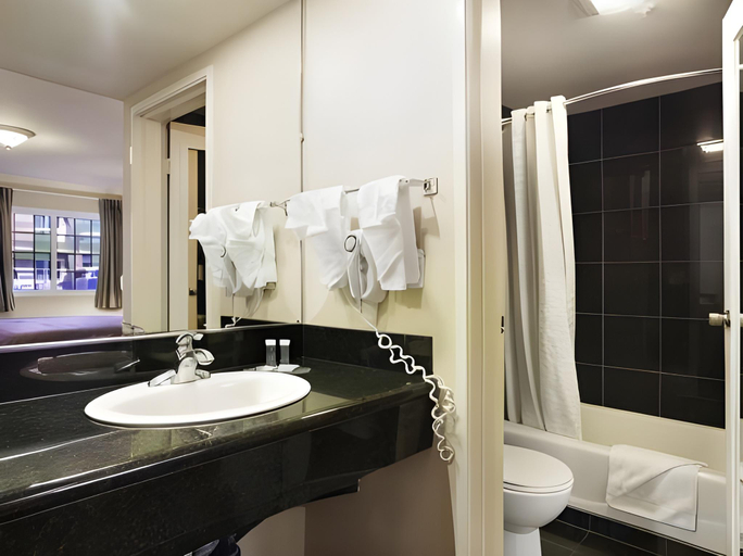 Bathroom 4, Express Inn & Suites, San Bernardino