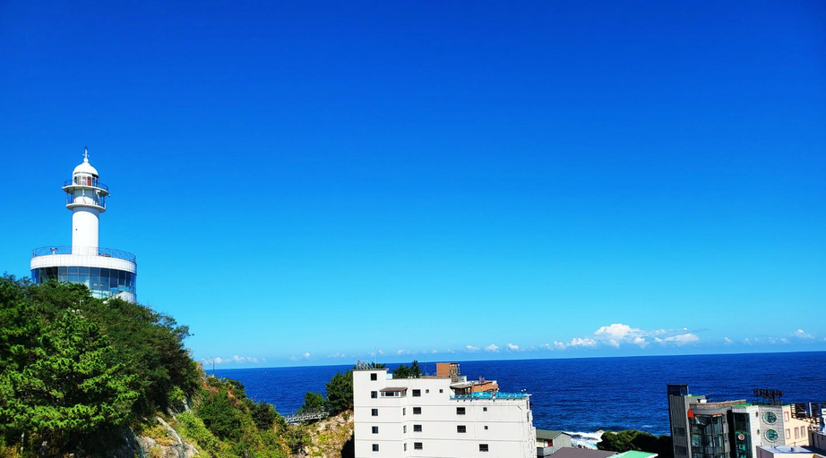 Exterior & Views, Sokcho Ritz Hotel, Goseong
